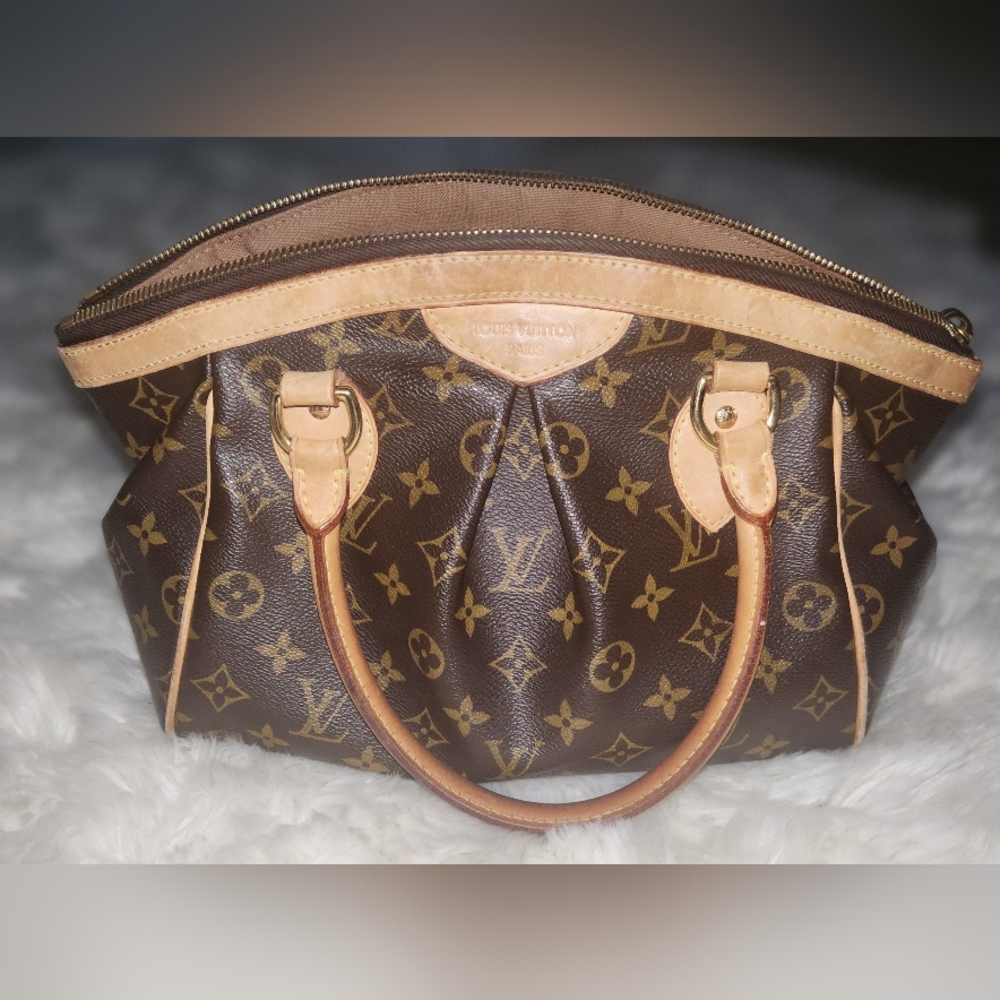 Louis Vuitton Monogram Canvas Tivoli PM